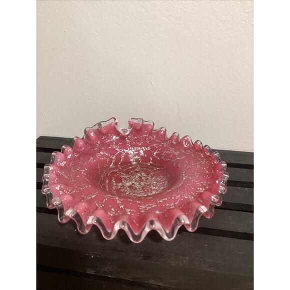 Vintage Manganese Glass Ruffled Ashtray Pink With Silver Fleck Clear Rim Trinket - Picture 2 of 7